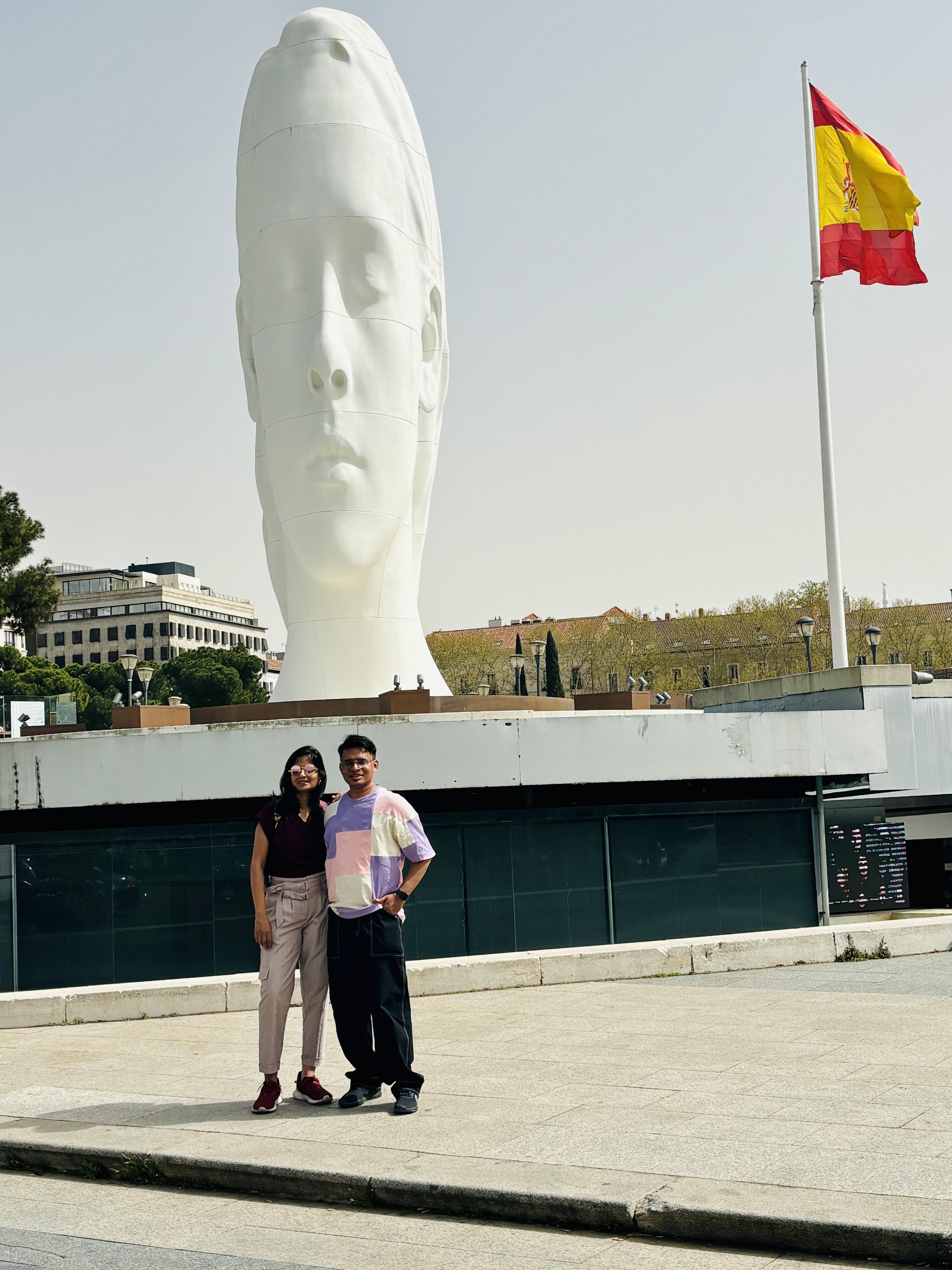 Julia Sculpture at Plaza de Colón